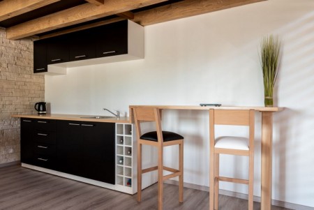 Mange debout et Tabouret haut - showroom 2019